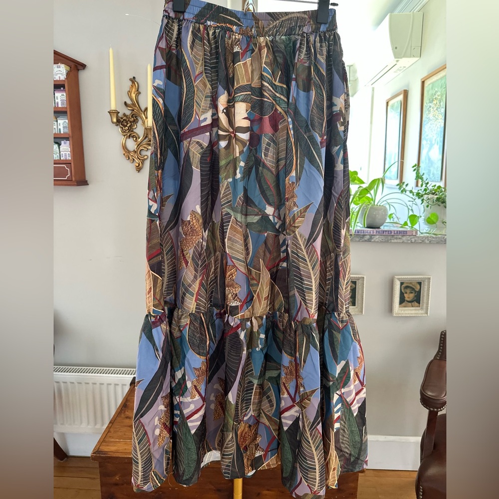 Tropical Print Maxi Skirt - Picture 4 of 4